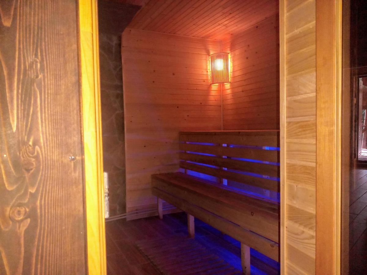 Відпочинковий Комплекс "Alpha Plus" ヤブルニツァ エクステリア 写真