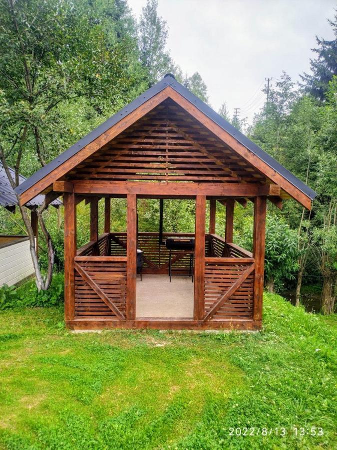 Відпочинковий Комплекс "Alpha Plus" ヤブルニツァ エクステリア 写真